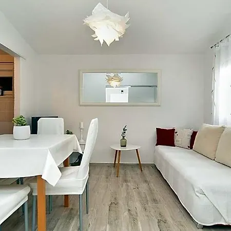 Hotel 1363