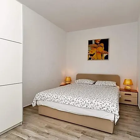 1363 Hotel