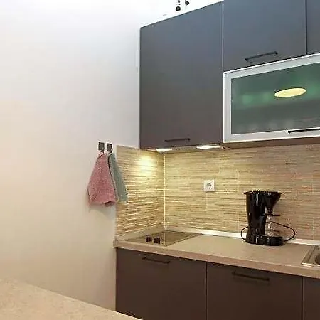 1363 Hotel 4*